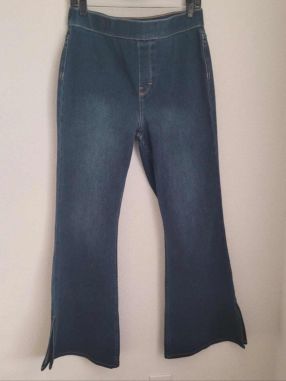 Soft Surroundings Pull-On Flare Jeans Side Slit Ankle Medium Dark Wash Stretch